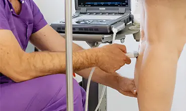 Křečové žíly jako předzvěst vážné nemoci. Mají je i muži, genetika je zásadní